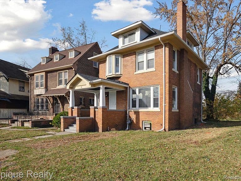 Listing photo 4