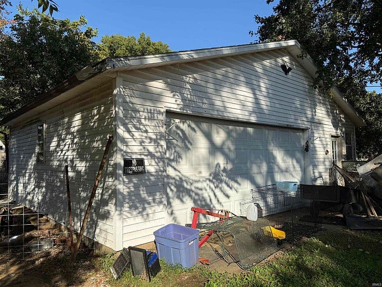 Listing photo 4