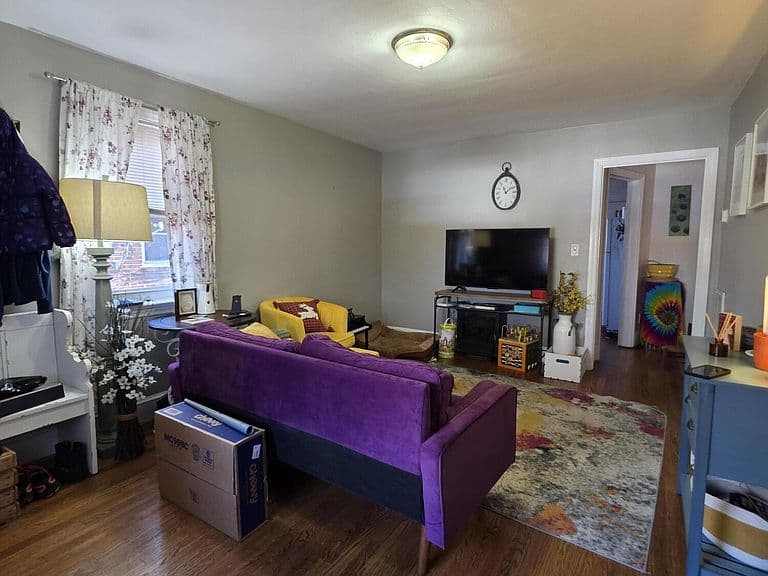 Listing photo 3
