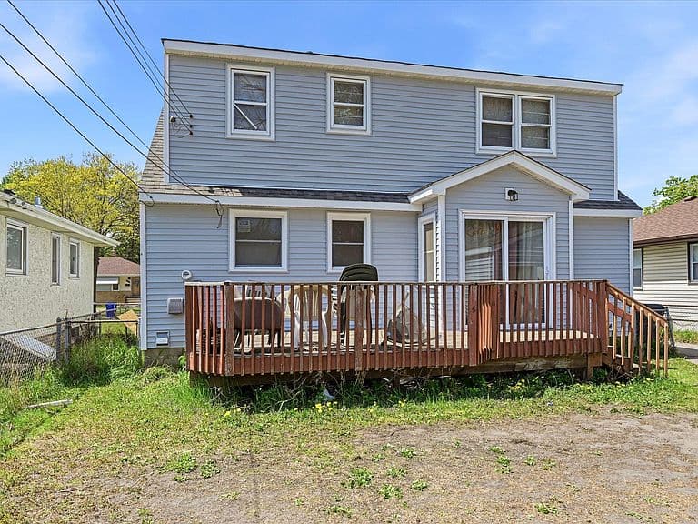 Listing photo 3