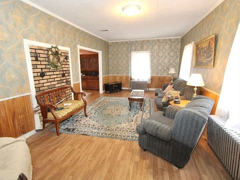 Listing photo 5