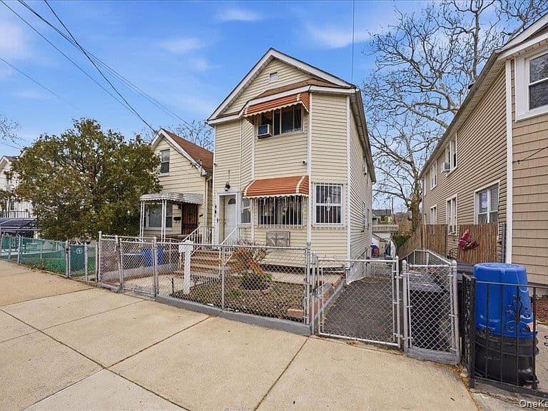 Listing photo 5