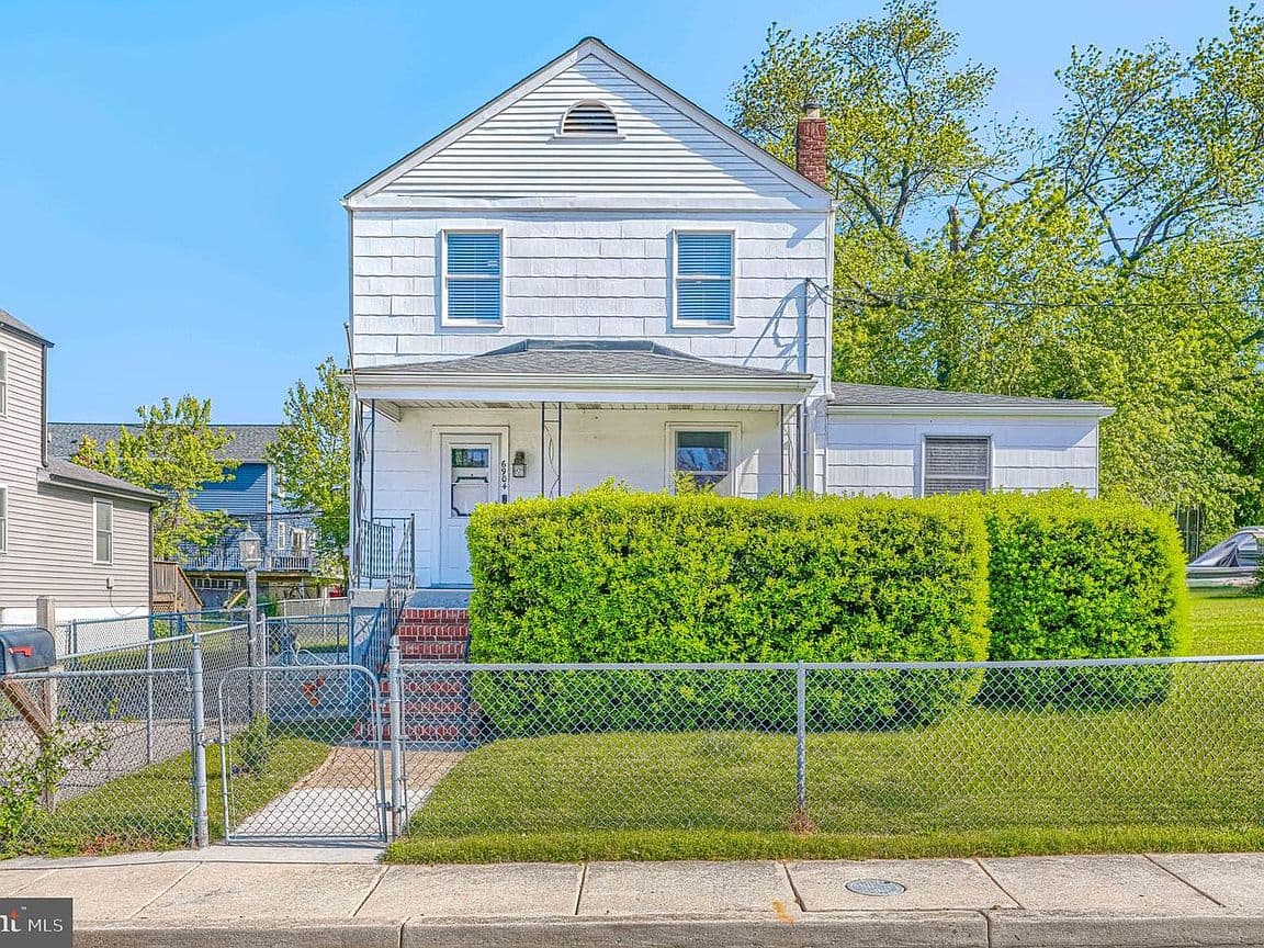 Primary listing photo