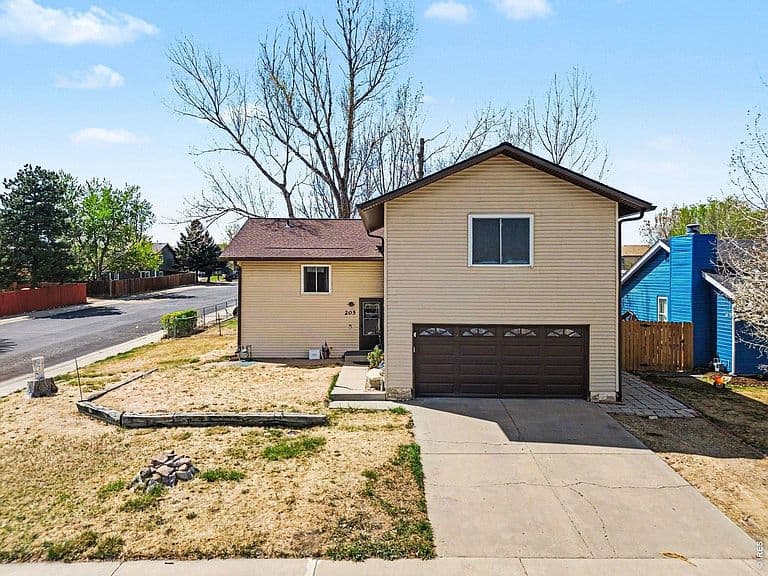 Listing photo 3