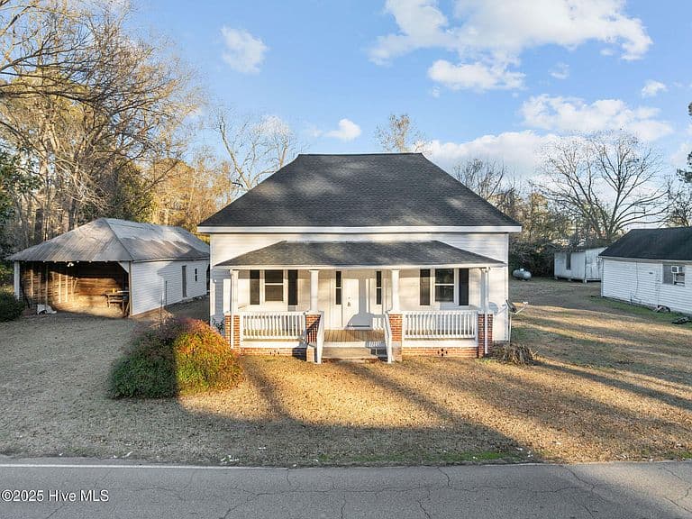 Listing photo 4