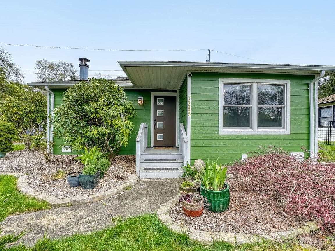 Primary listing photo