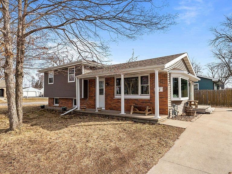 Listing photo 4