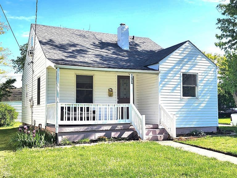 Listing photo 2