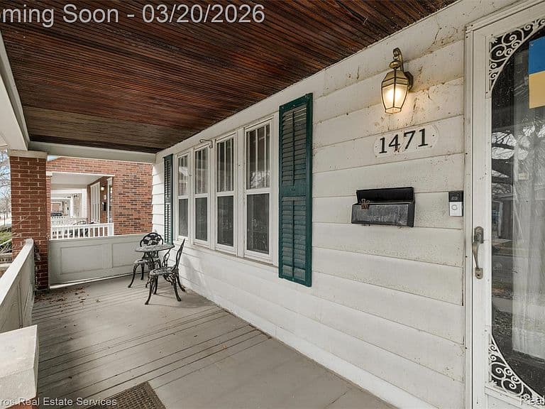 Listing photo 3