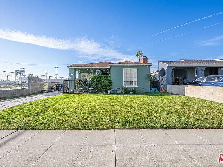 Listing photo 4