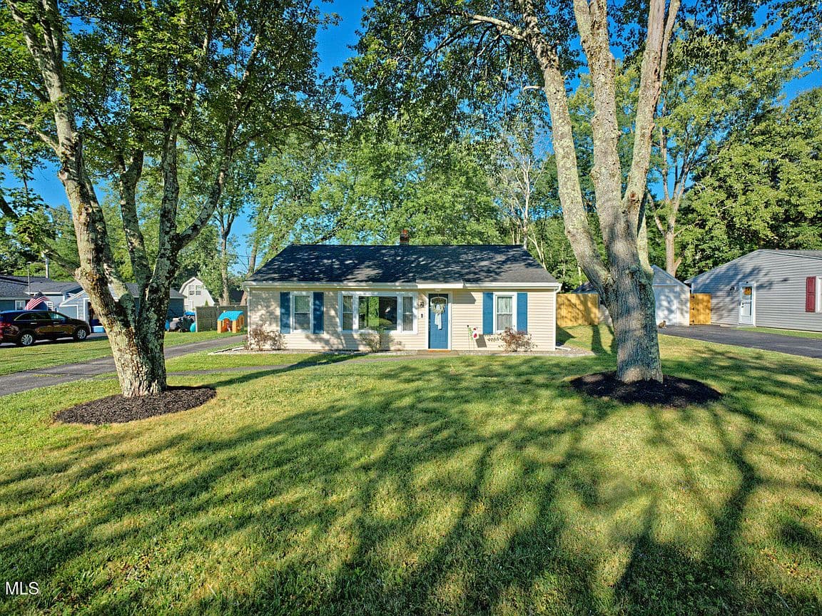 Primary listing photo