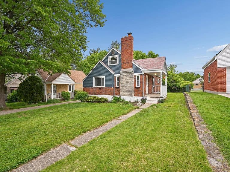 Listing photo 3