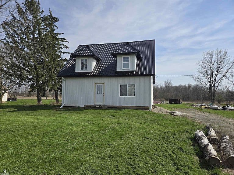 Listing photo