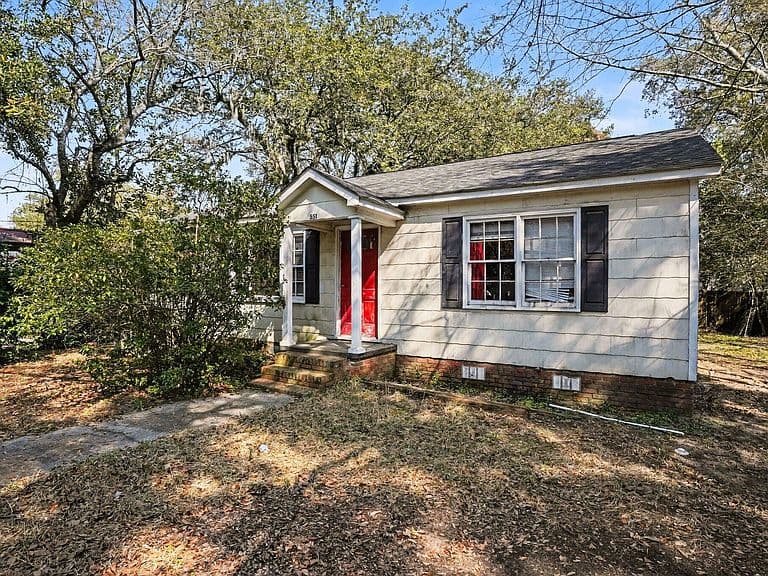 Listing photo 4