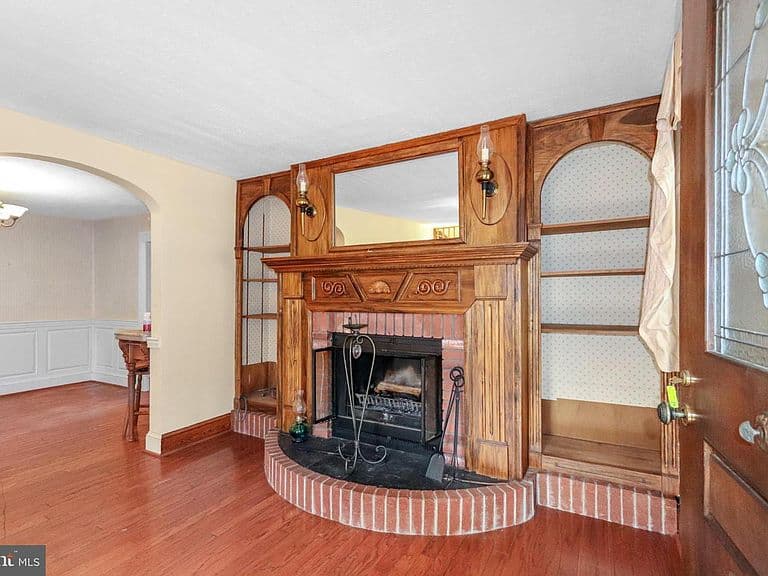 Listing photo 4