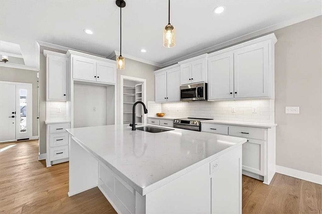 Primary listing photo