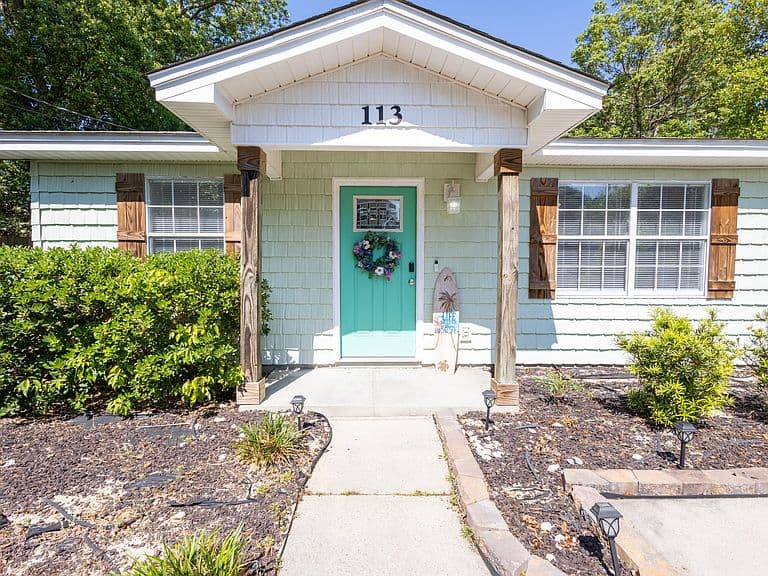 Listing photo 4