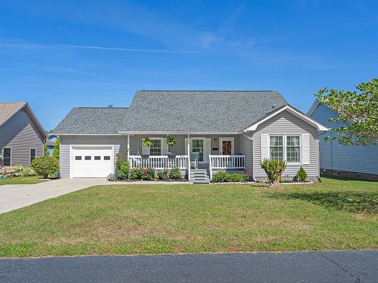 Listing photo 3