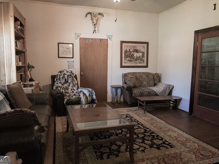 Listing photo 4