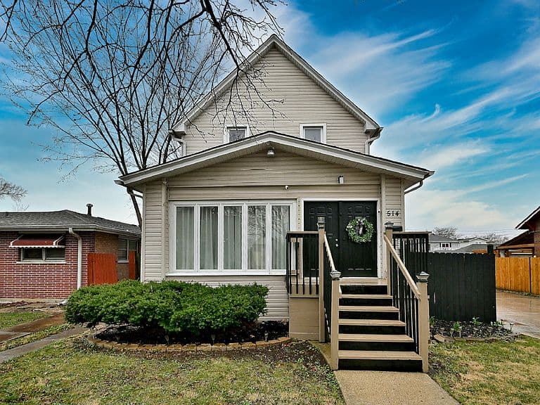 Listing photo 2