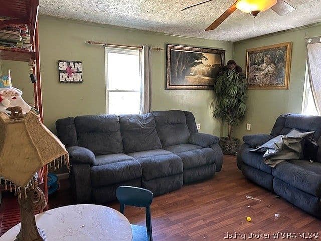 Listing photo 4