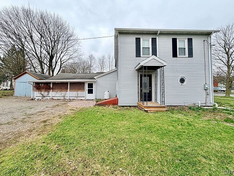 Listing photo 3
