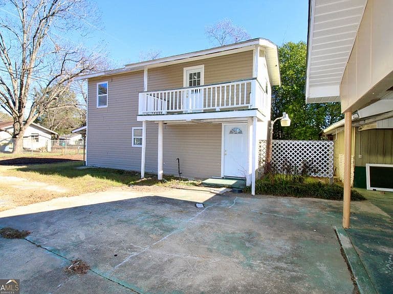 Listing photo 5