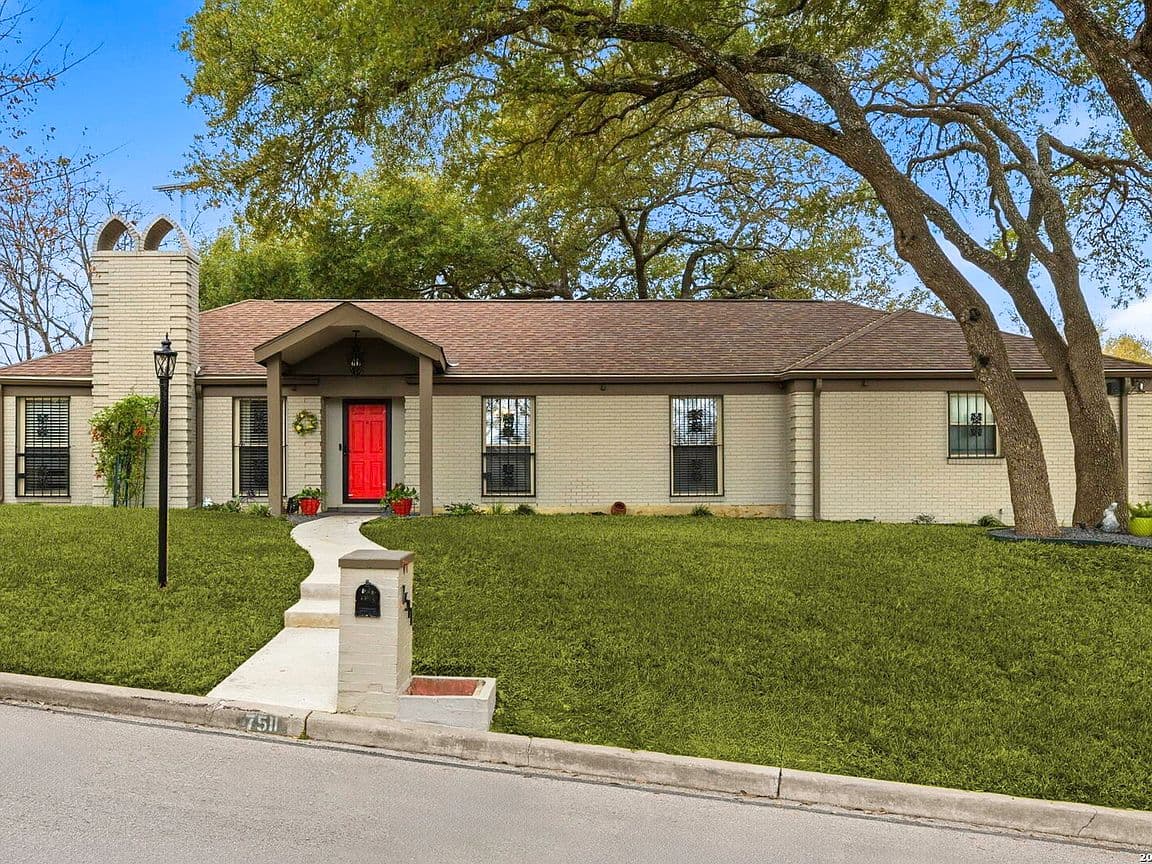 Primary listing photo