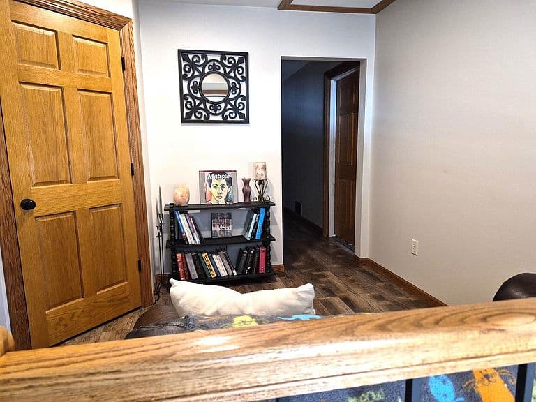 Listing photo 5