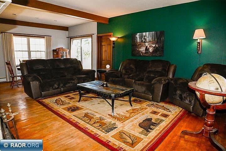 Listing photo 4