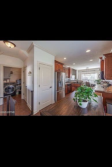 Listing photo 5