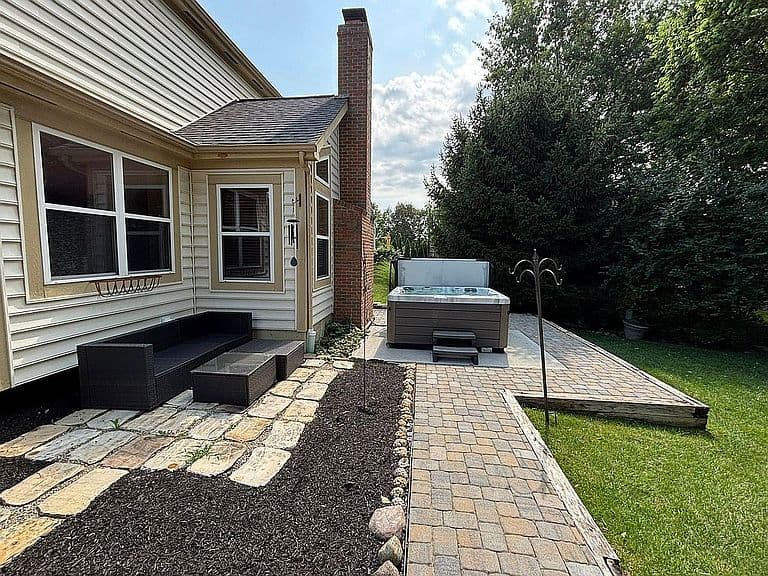 Listing photo 5