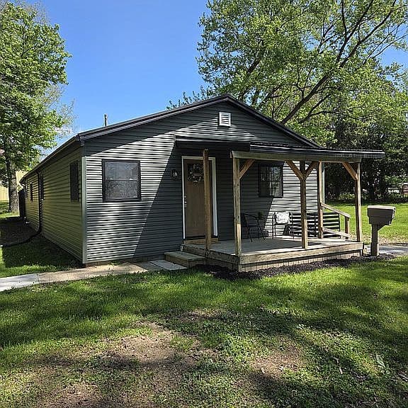Listing photo 3