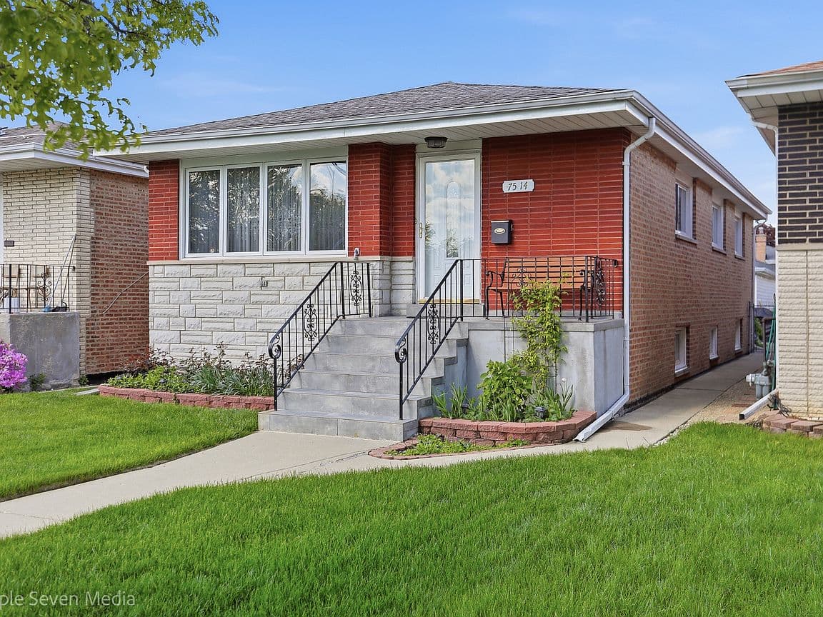Primary listing photo