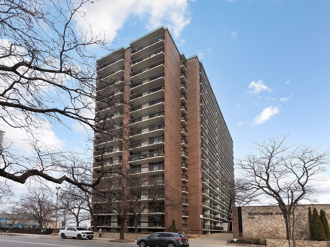 Primary listing photo