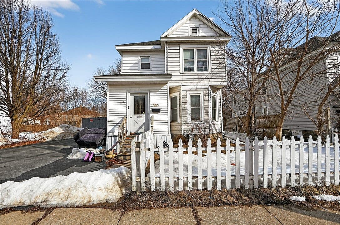 Primary listing photo