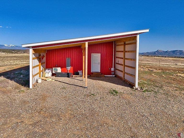 Listing photo 5