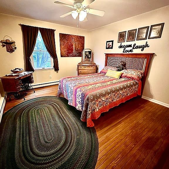 Listing photo 5