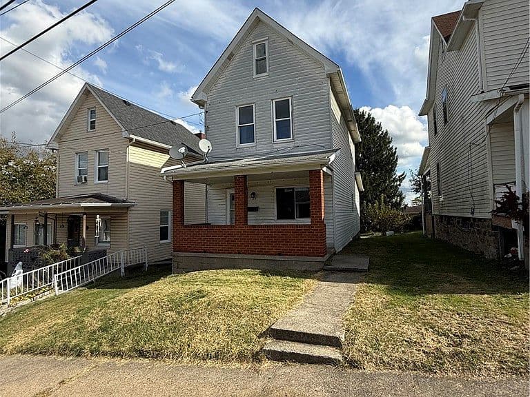Listing photo 2