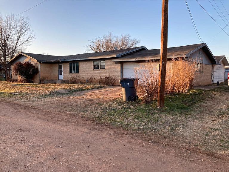 Listing photo 5