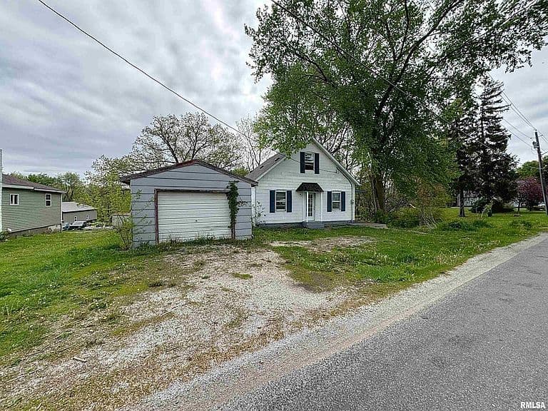 Listing photo 2
