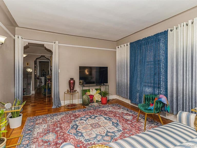 Listing photo 4