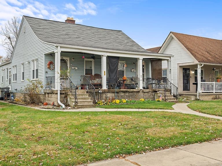 Listing photo 3