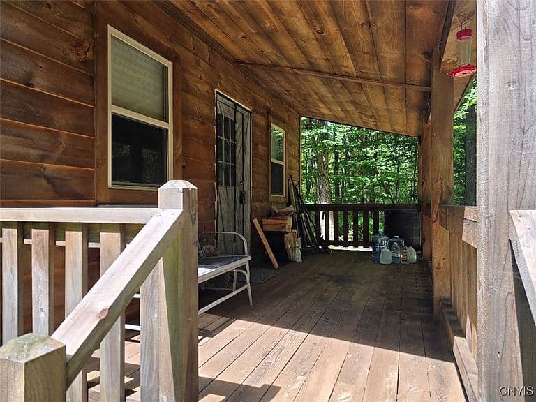Listing photo 4