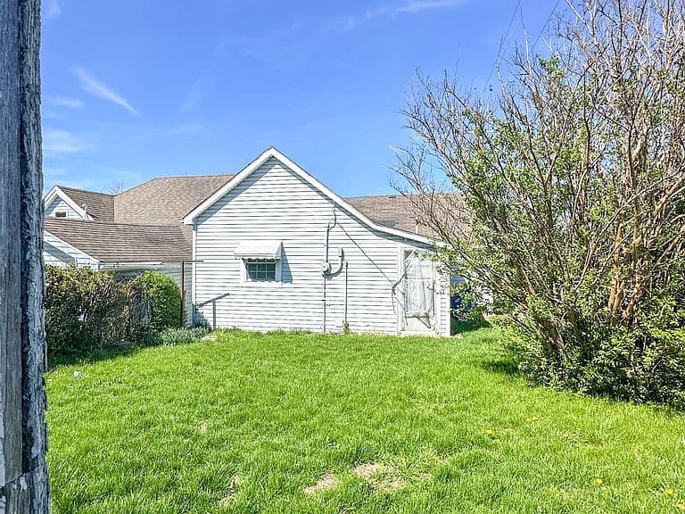 Listing photo 5