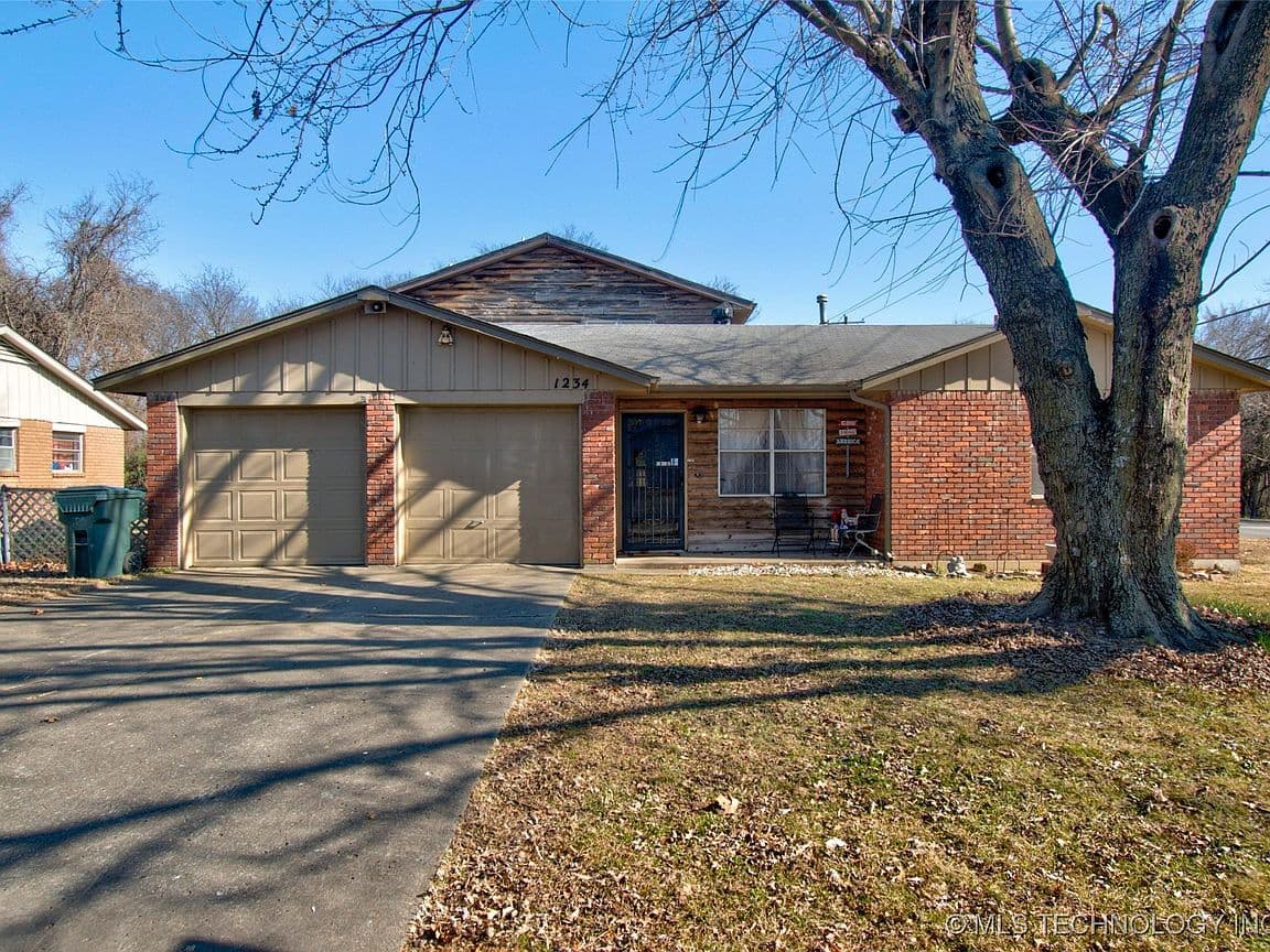 Primary listing photo