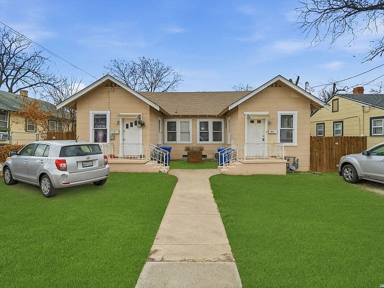 Listing photo 2
