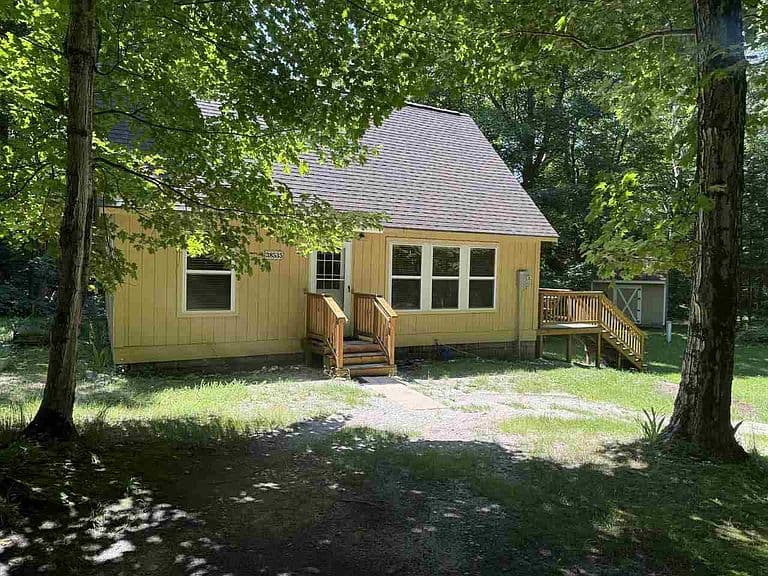 Listing photo