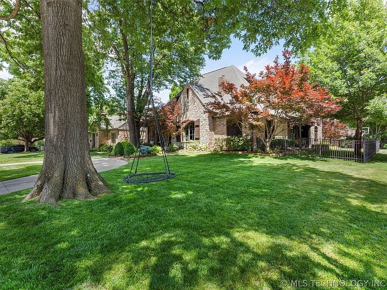 Listing photo 4