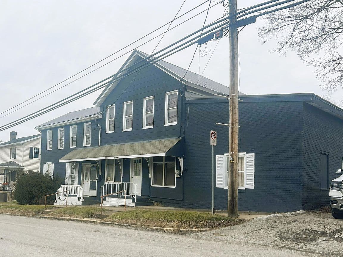 Primary listing photo